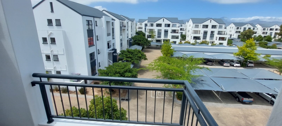 To Let 1 Bedroom Property for Rent in De Velde Western Cape